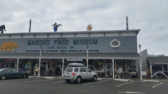 Marsh's Free Museum
